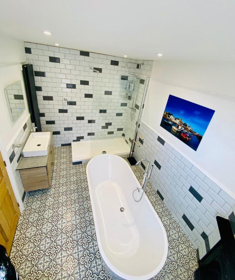 Pierremont En-suite Homestay *